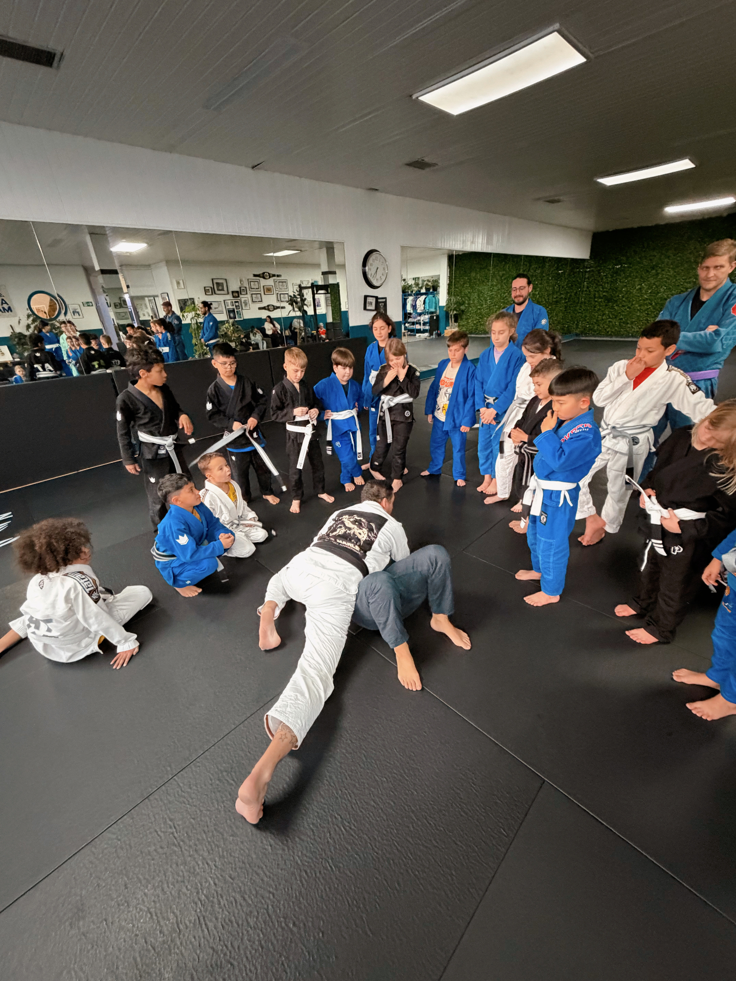 ATMA Kids 2 — Cours de Jiu-Jitsu Brésilien pour enfants 9-12 ans